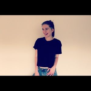 Meet your Posher, April